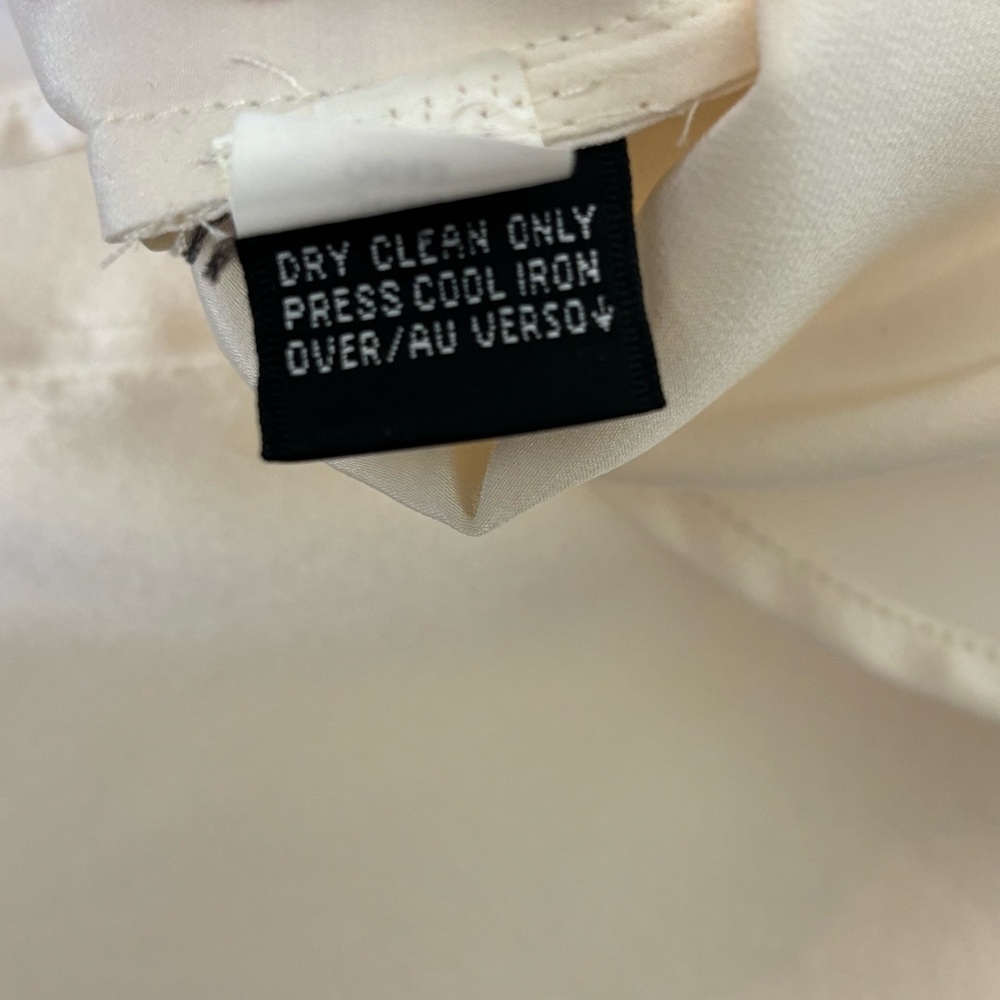 Cream Silk Ruffle Ellen Tracy Blouse - Picture 11 of 11